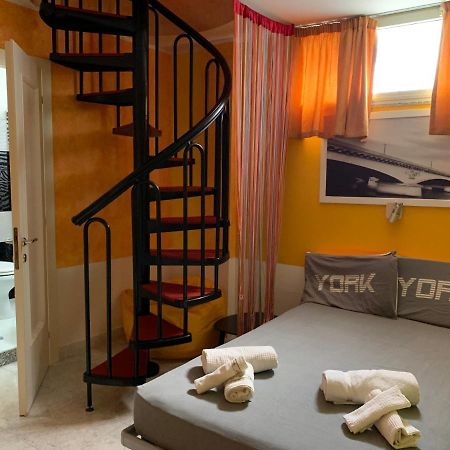 Chez Babette Hotel Quartu Sant'Elena Bagian luar foto